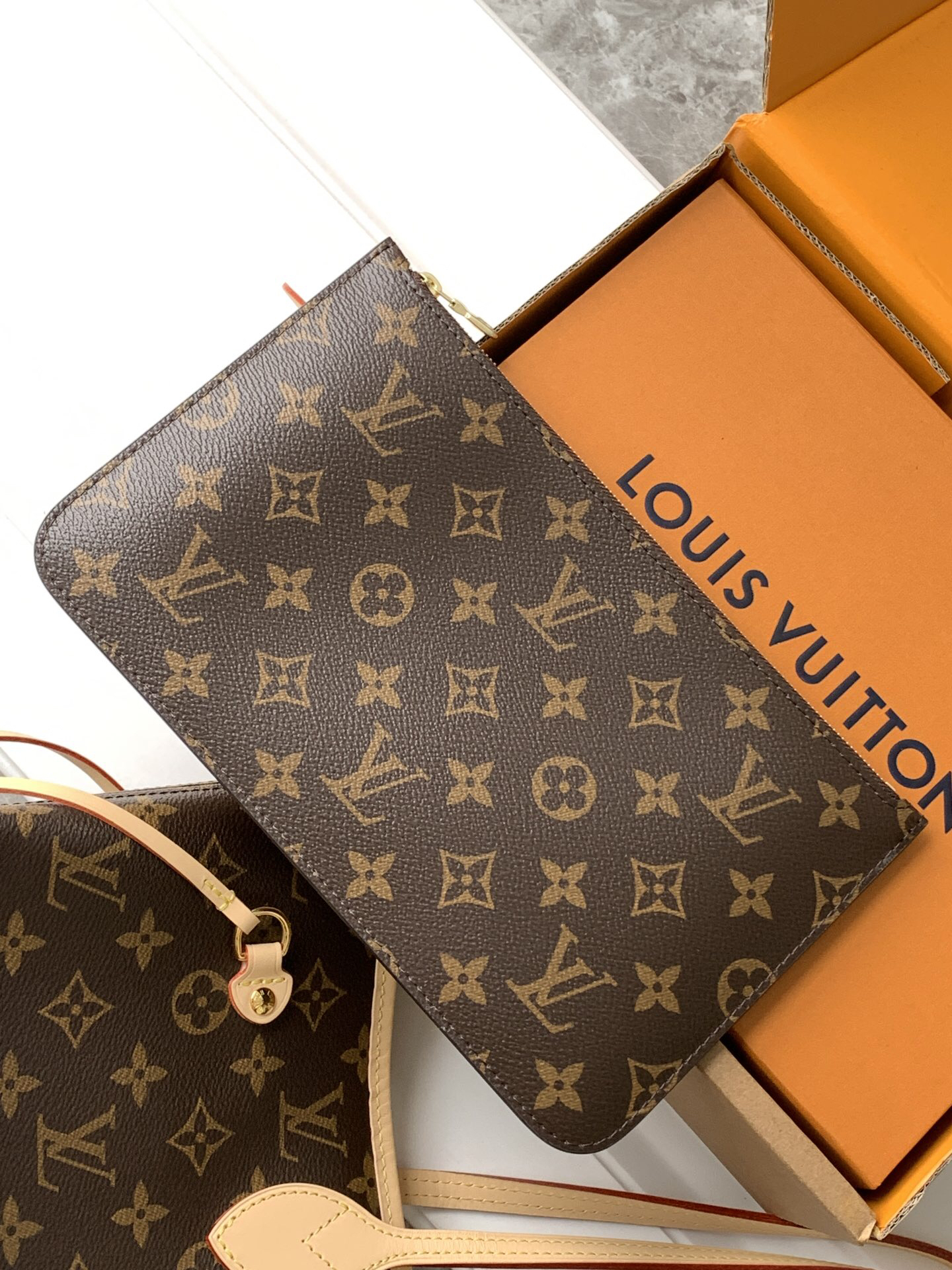 Louis Vuitton Neverfull MM Women Shoulder Bags M46975