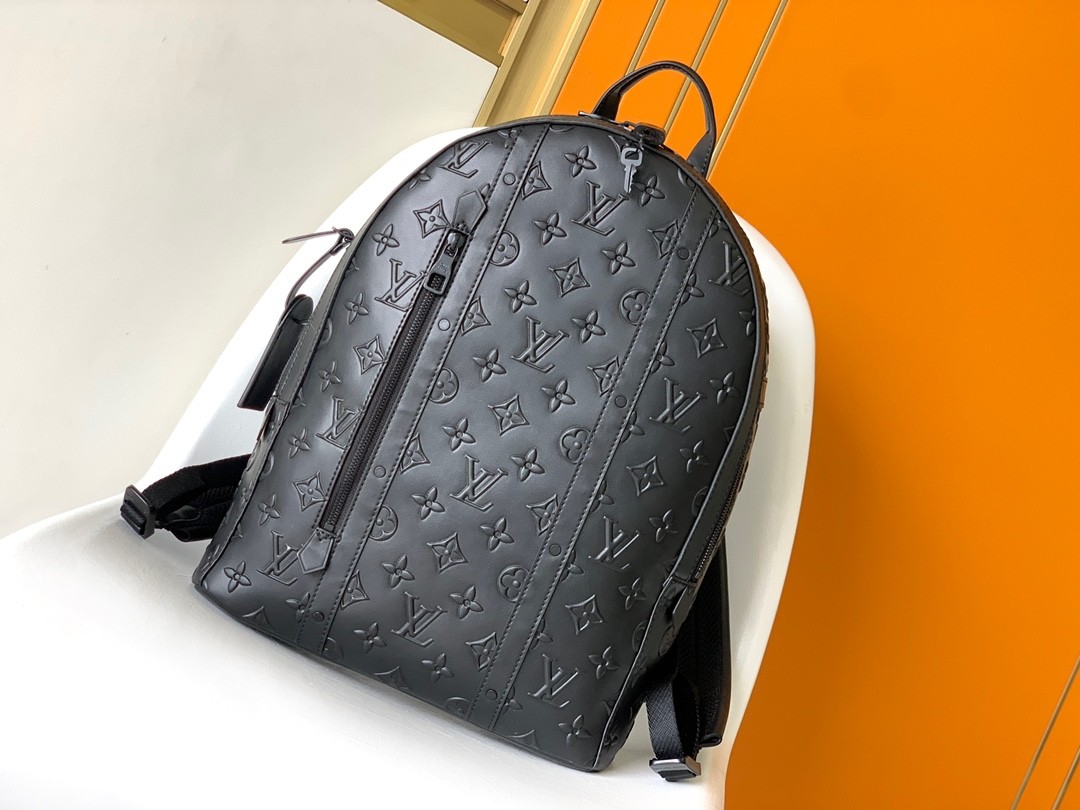 LV Armand Backpack M57959 Size：31x42x15cm