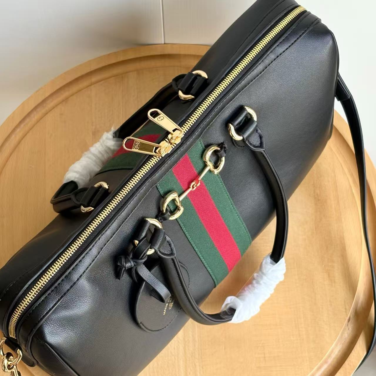 Black leather handbag 15.2″ × 8.9″ × 5.1″