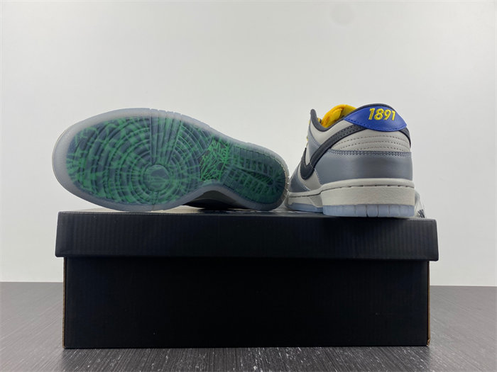 NK Dunk Low North Carolina A&T DR6187-001