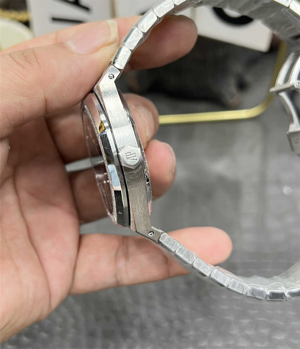 APS Factory Audemars Piguet 15500 Replica Frosted Gold – 41mm Blue Dial Mod with Cal.4302 Integrated Movement