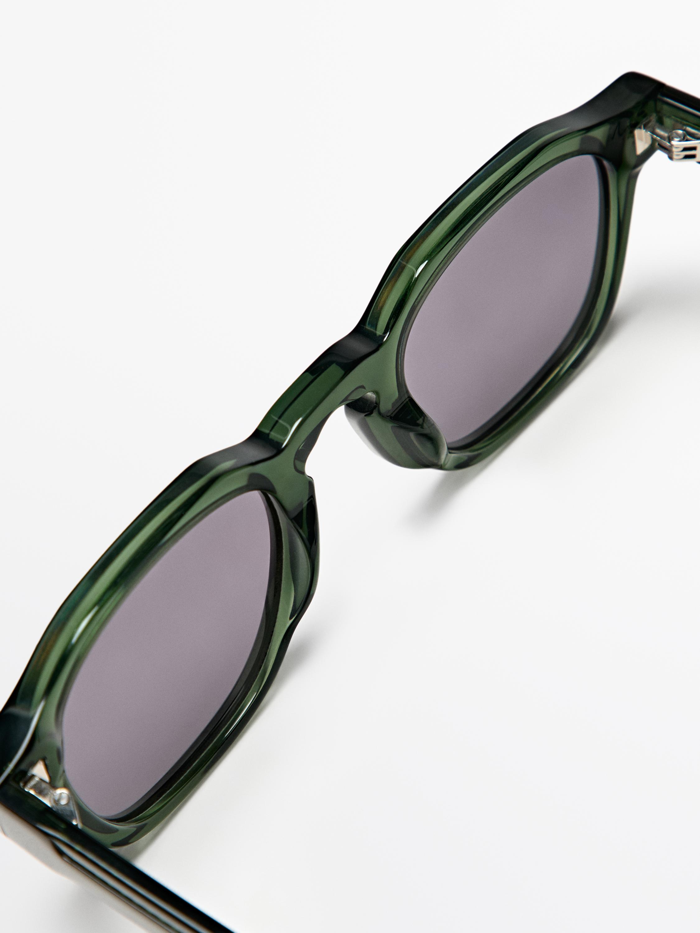 Gafas de sol geométricas