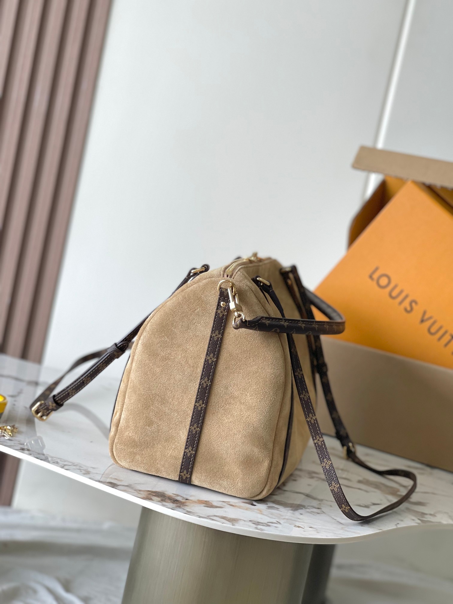 LV Exess M26358 24x18.5x36cm