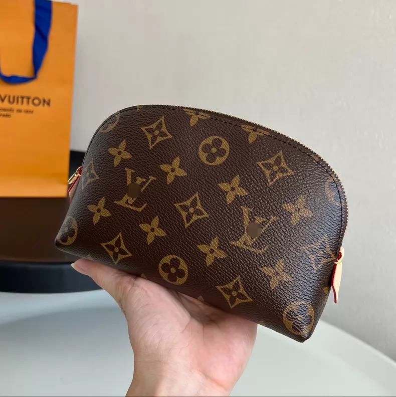 LV Cosmetic Pouch PM M47515