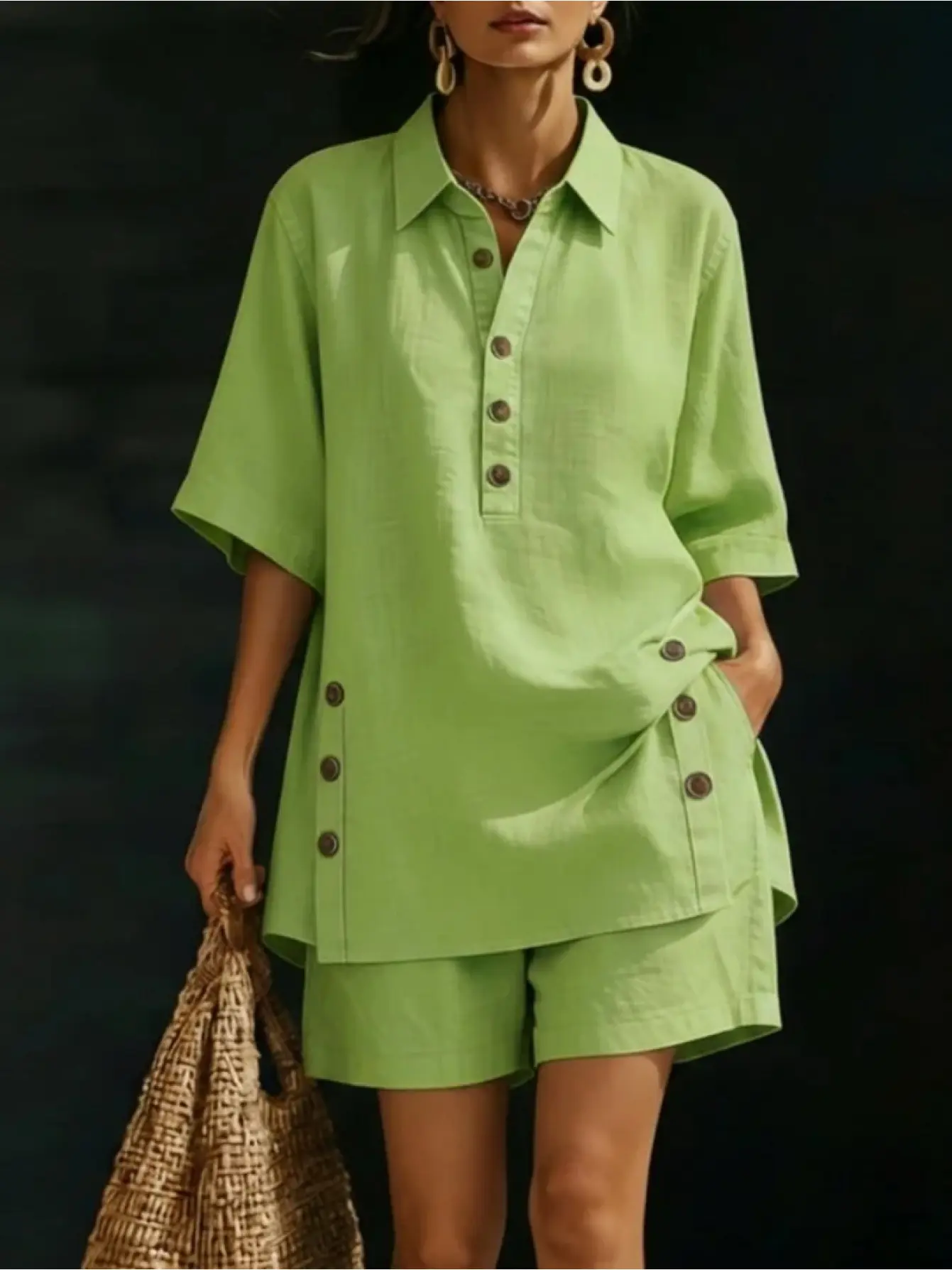A New Two-Piece Outfit for Women Featuring a Short-Sleeved Shirt And Loose-Fitting Trousers for The Spring/Summer 2026 Season