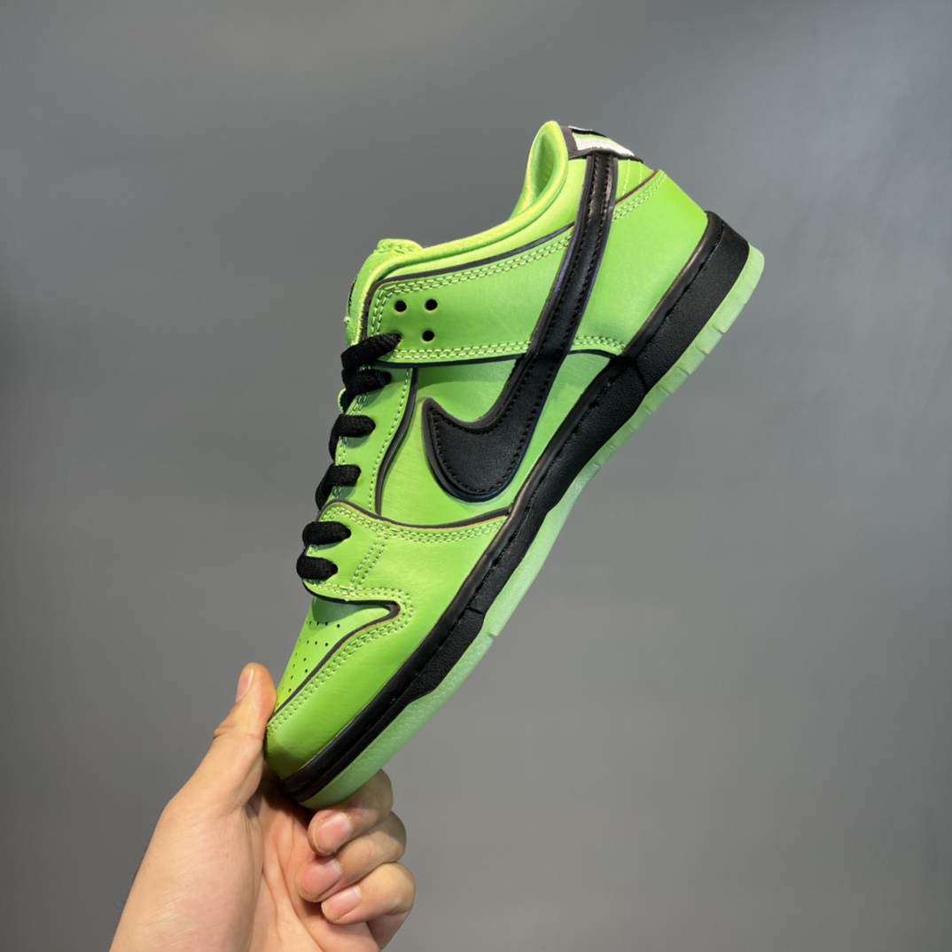NK SB Dunk Low The Powerpuff Girls Buttercup