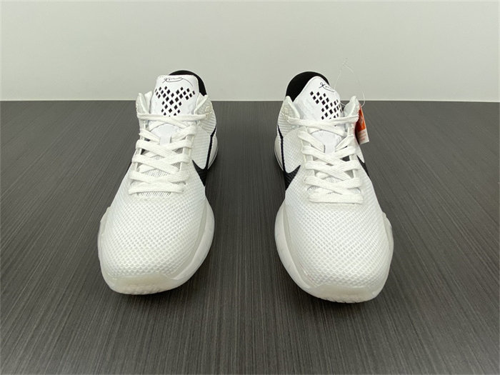 NK Kobe 10 Fundamentals 705317-100