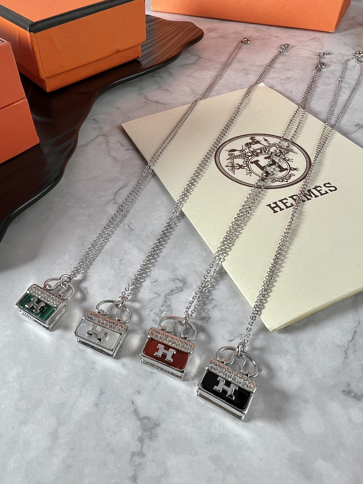 Fashion Bag Pendant Necklace HHXL-912003