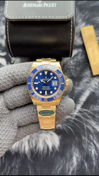 Top-quality 12A Rolex Submariner, weighing a hefty 229 grams with 18k gold