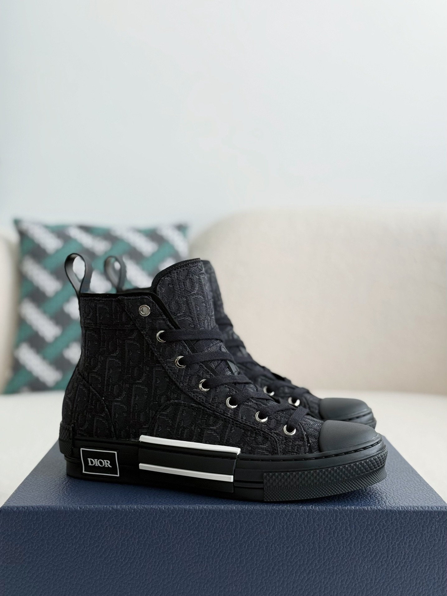 DR B23 logo print high top sneakers