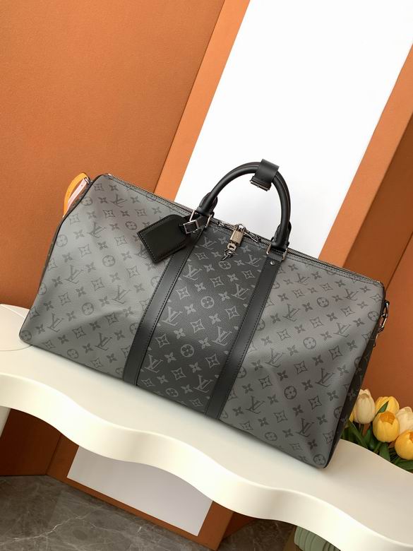 LV travelling bag 50X29X23cm