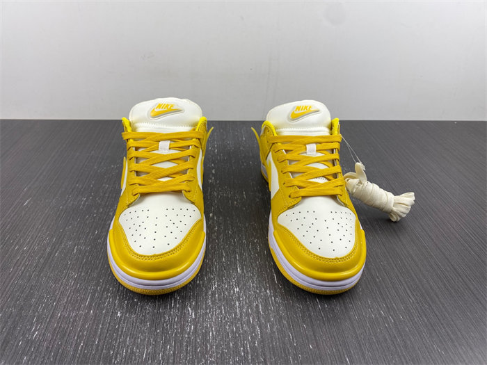 NK Dunk Low Twist “Vivid Sulfur” DZ2794-100