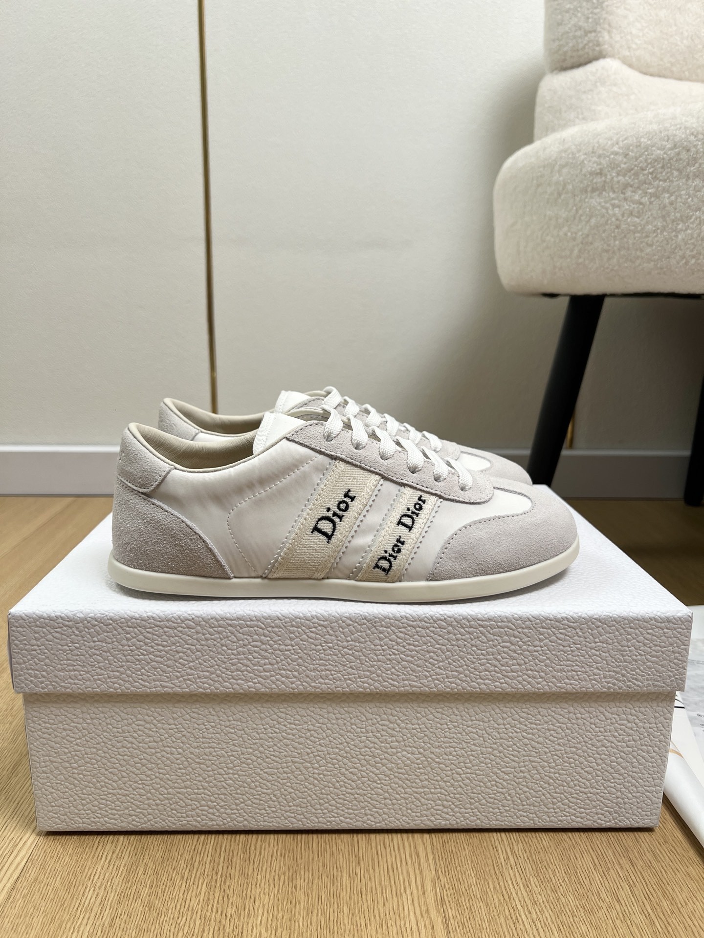 DR Ribbon Sneaker
