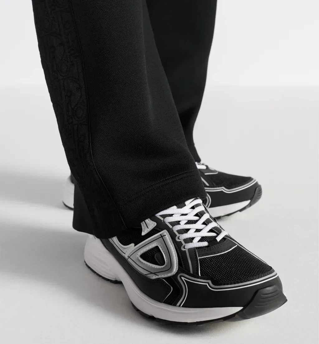 DR B30 Countdown Sneaker