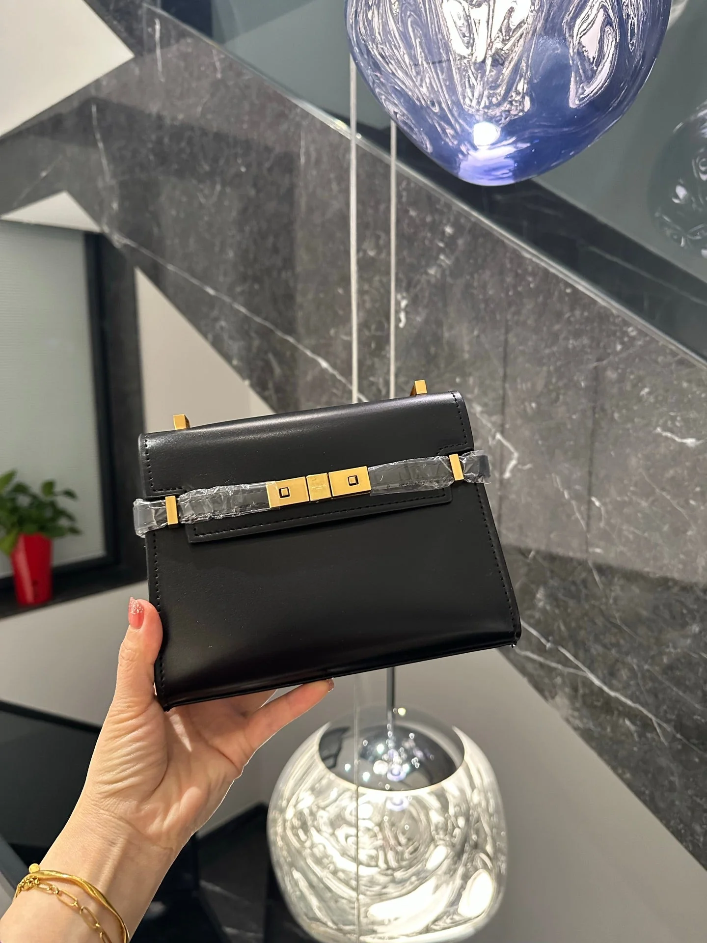 【Saint Laurent】☆Very Popular☆ Manhattan Mini Shoulder Bag