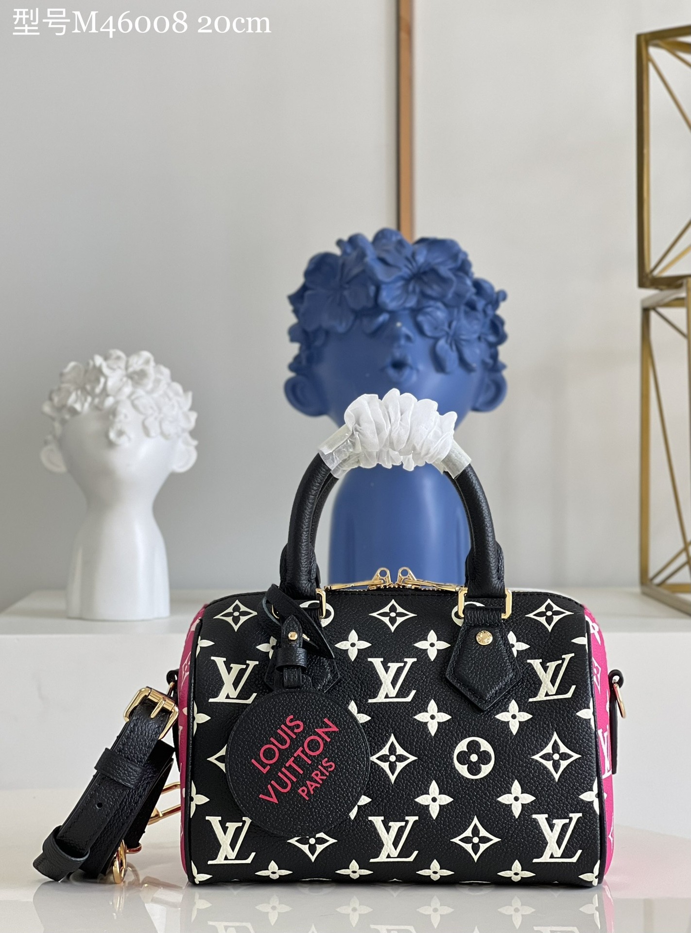 LV Speedy Bandoulière 20 M46088 Size：20.5x13.5x12cm