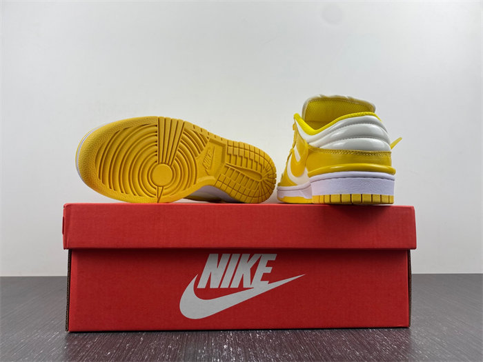 NK Dunk Low Twist “Vivid Sulfur” DZ2794-100
