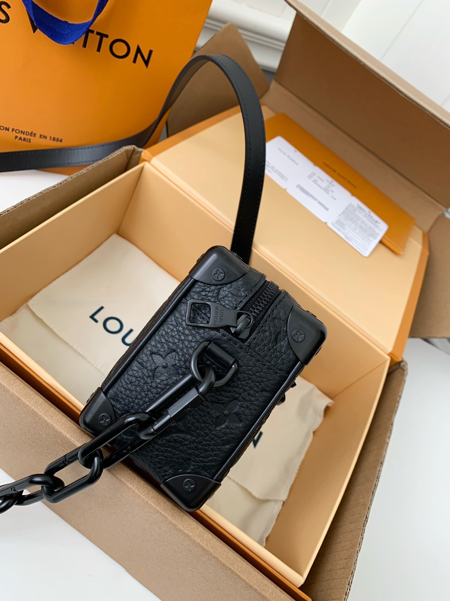 LV MINI SOFT TRUNK  18.5*13*8cm