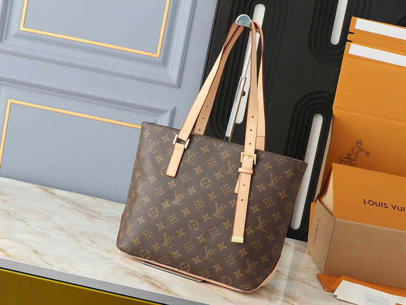 Big:16.9″x13.0″x6.3″ Small:9.8″x10.6″x4.5″ Adjustable Straps Leather Tote bag BB-921471