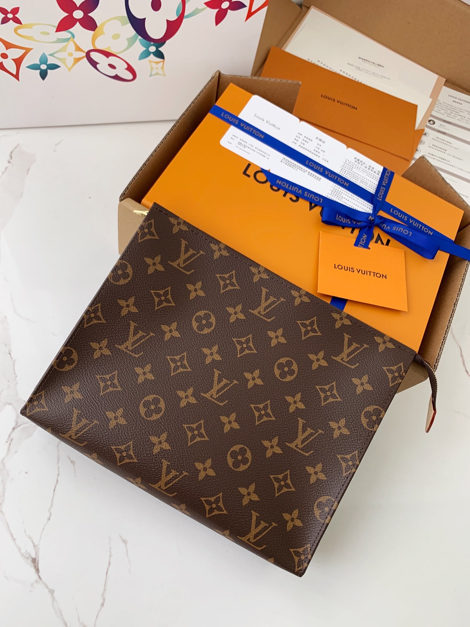 LV Tolietry Pouch 26 M47542 size:17*9.6*3.5cm
