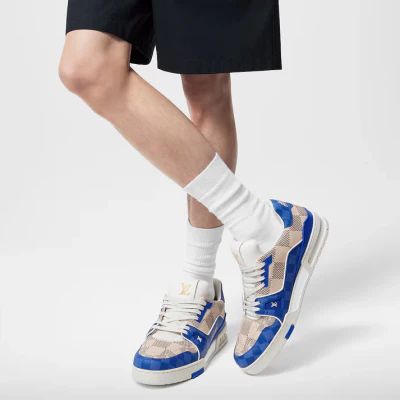 LV  Trainer