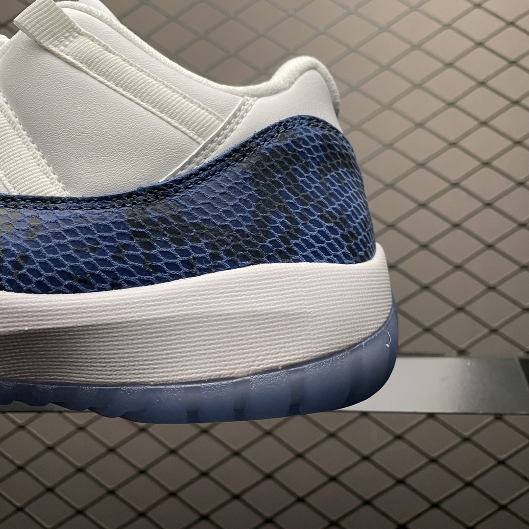 JRD 11 Retro Low Snake Navy CD6846-102
