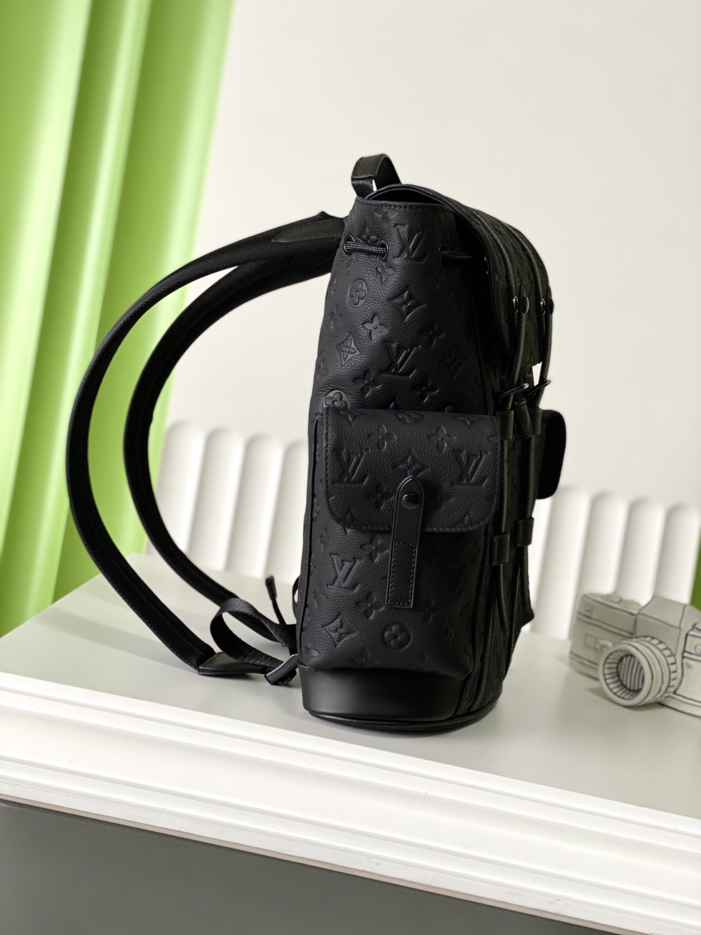 LV M55699 Chrisyopher 41*48*13cm