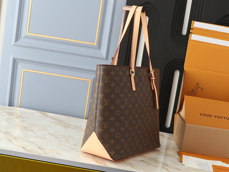 Big:16.9″x13.0″x6.3″ Small:9.8″x10.6″x4.5″ Adjustable Straps Leather Tote bag BB-921471