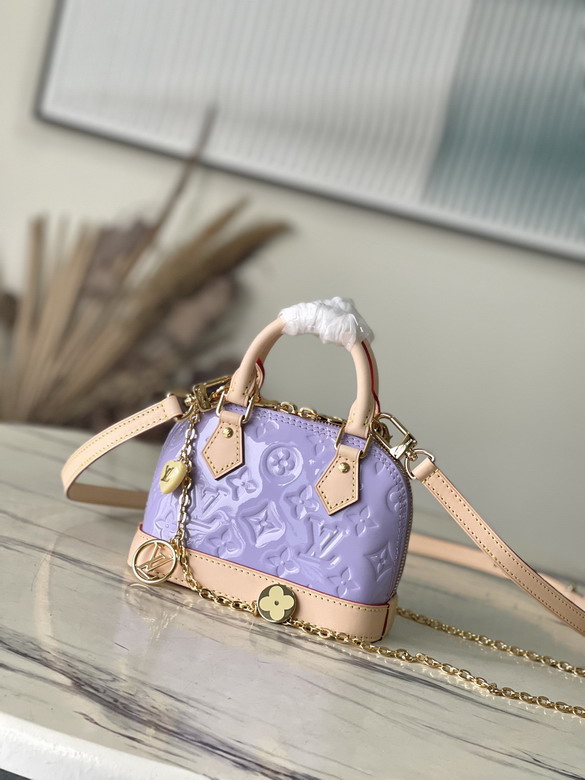 LV Handbag 18x12x8cm