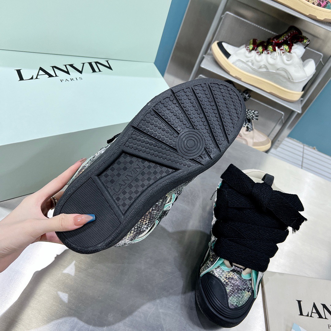 LAN Curb Sneaker 18