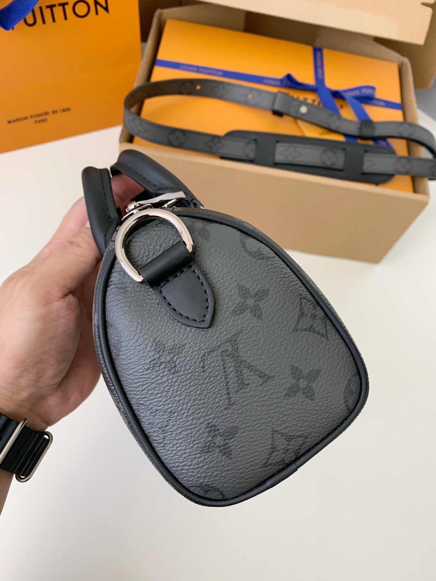 LV City Keepall xs  21*12*9cm