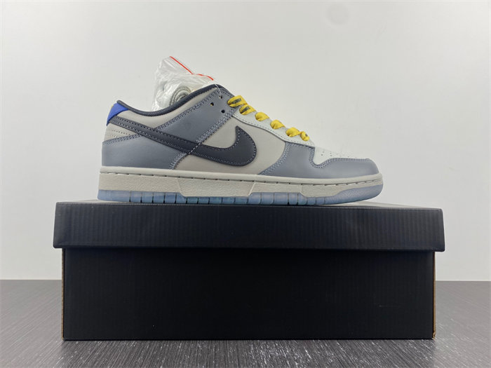 NK Dunk Low North Carolina A&T DR6187-001