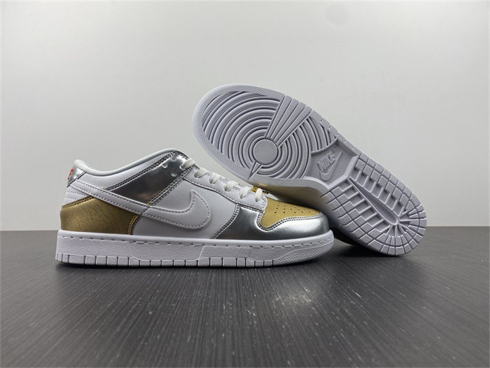 NK Dunk Low Heirloom DH4403-700
