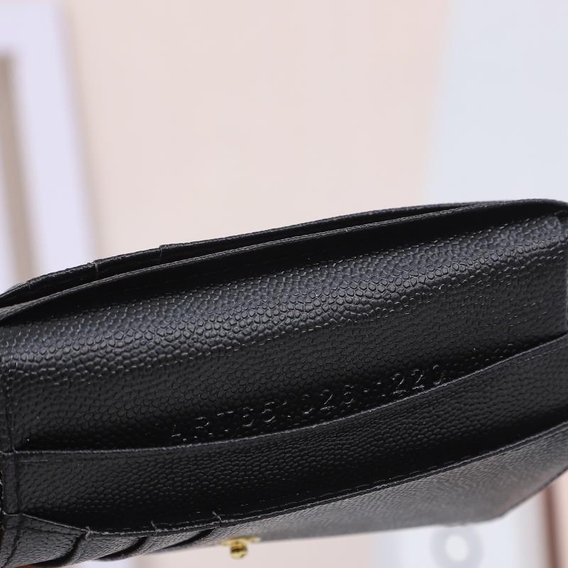 Fashion 4.9″x3.9″x1.0″ Leather Wallet QB-927018
