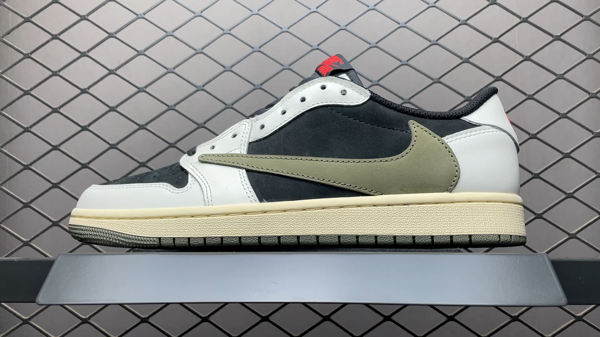 JRD 1 Retro Low OG SP Travis Scott Olive DZ4137-106