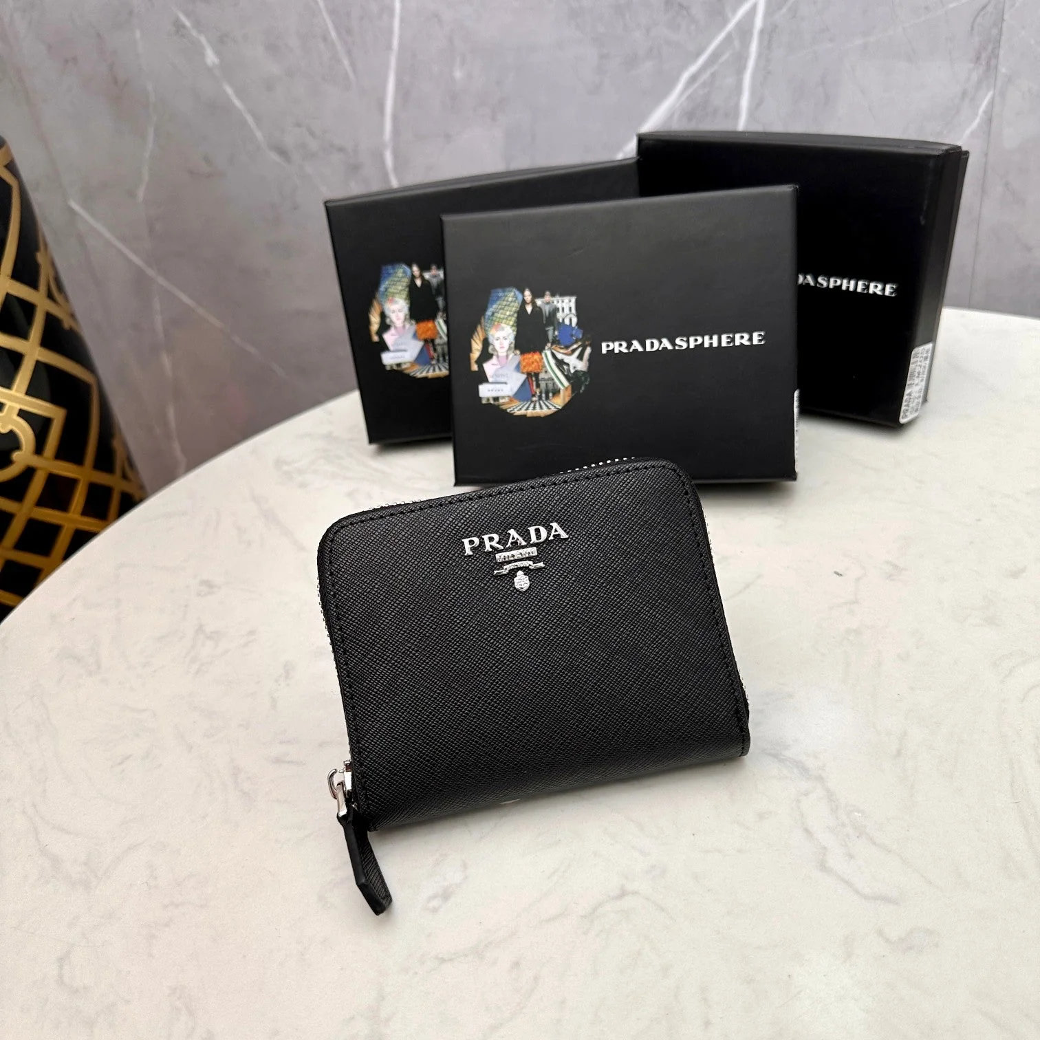 [Prada] Mini coin purse popular with women, elegant impression, special price for a limited time.