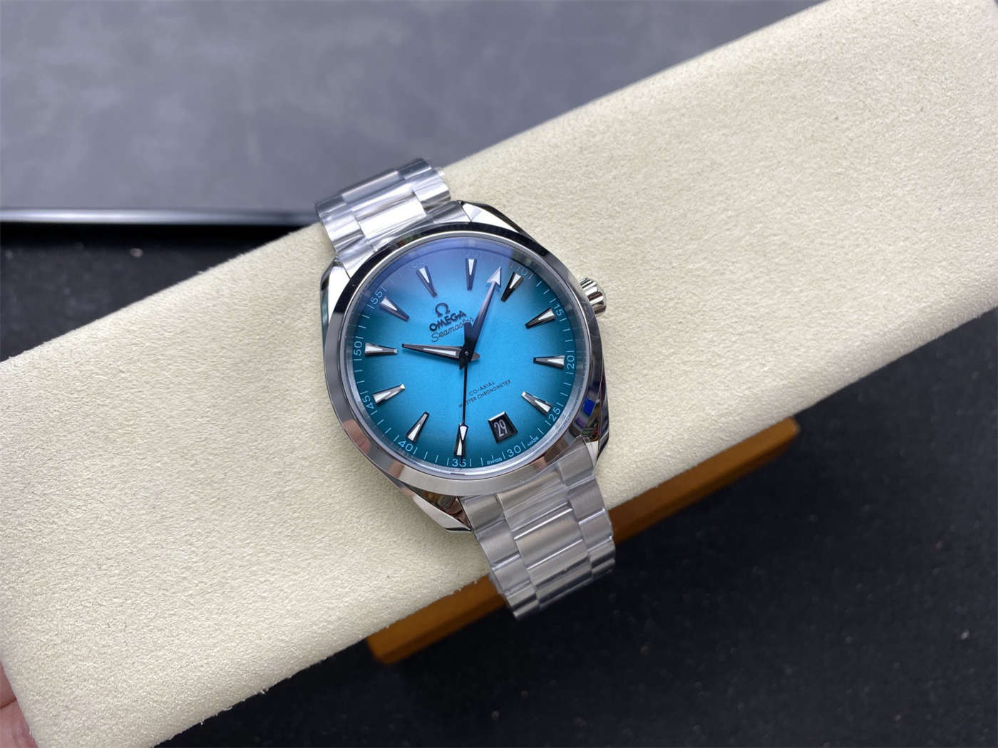 VSF Aqua Terra 150M 38mm “Shades” – Atlantic Blue Dial (VS8800 Super Clone)