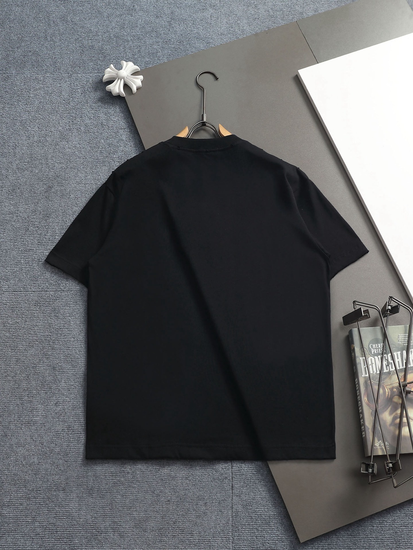 Amri T-Shirt
