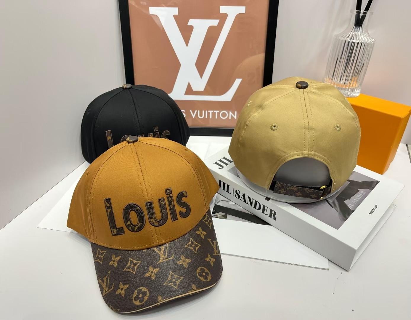 LV Cap（Multiple colors）