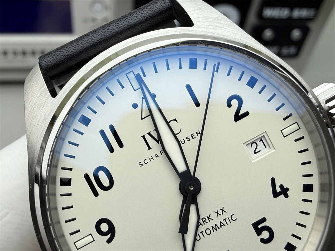 V7 IWC Mark XX White Dial – Premium 40mm Pilot Watch Replica with Sapphire Crystal & 2892/SW300 Movement