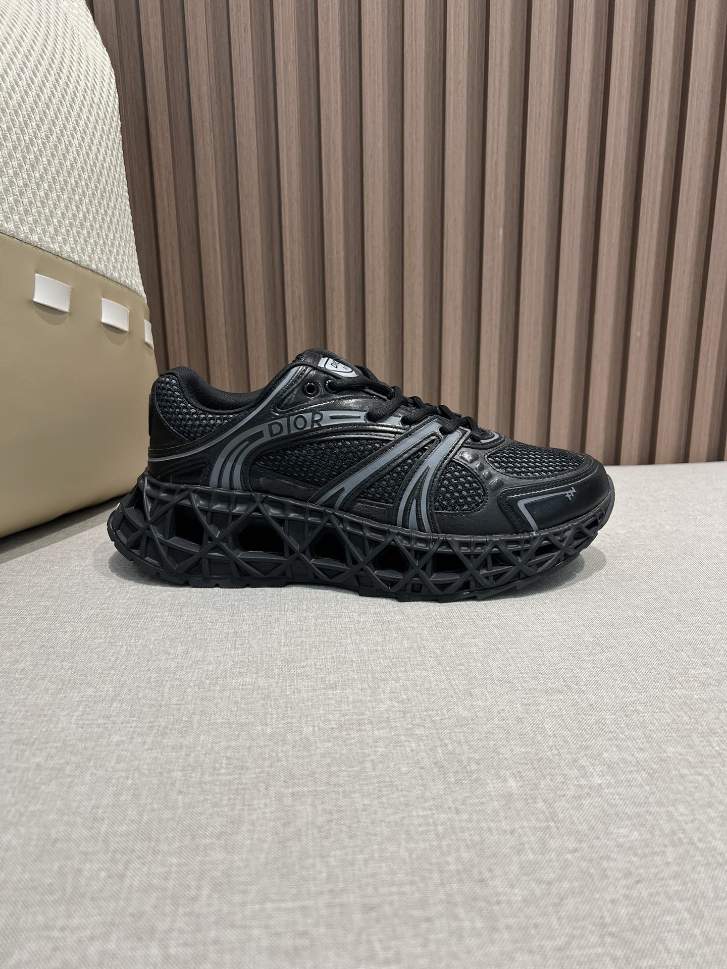 DR Sneaker