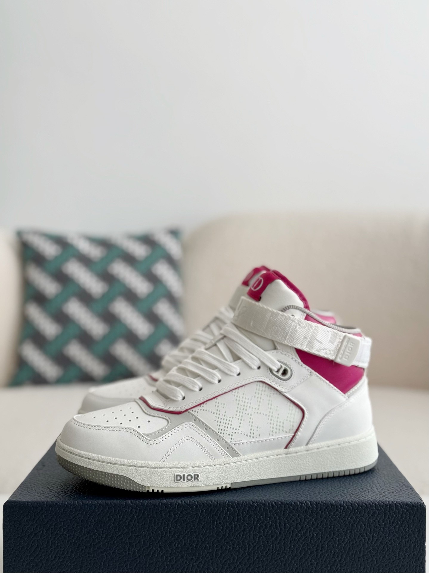DR B27 High-top casual shoes
