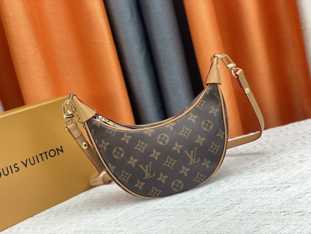 Woman’s Handbag 9.1″x5.1″x2.4″ BB-918000100059