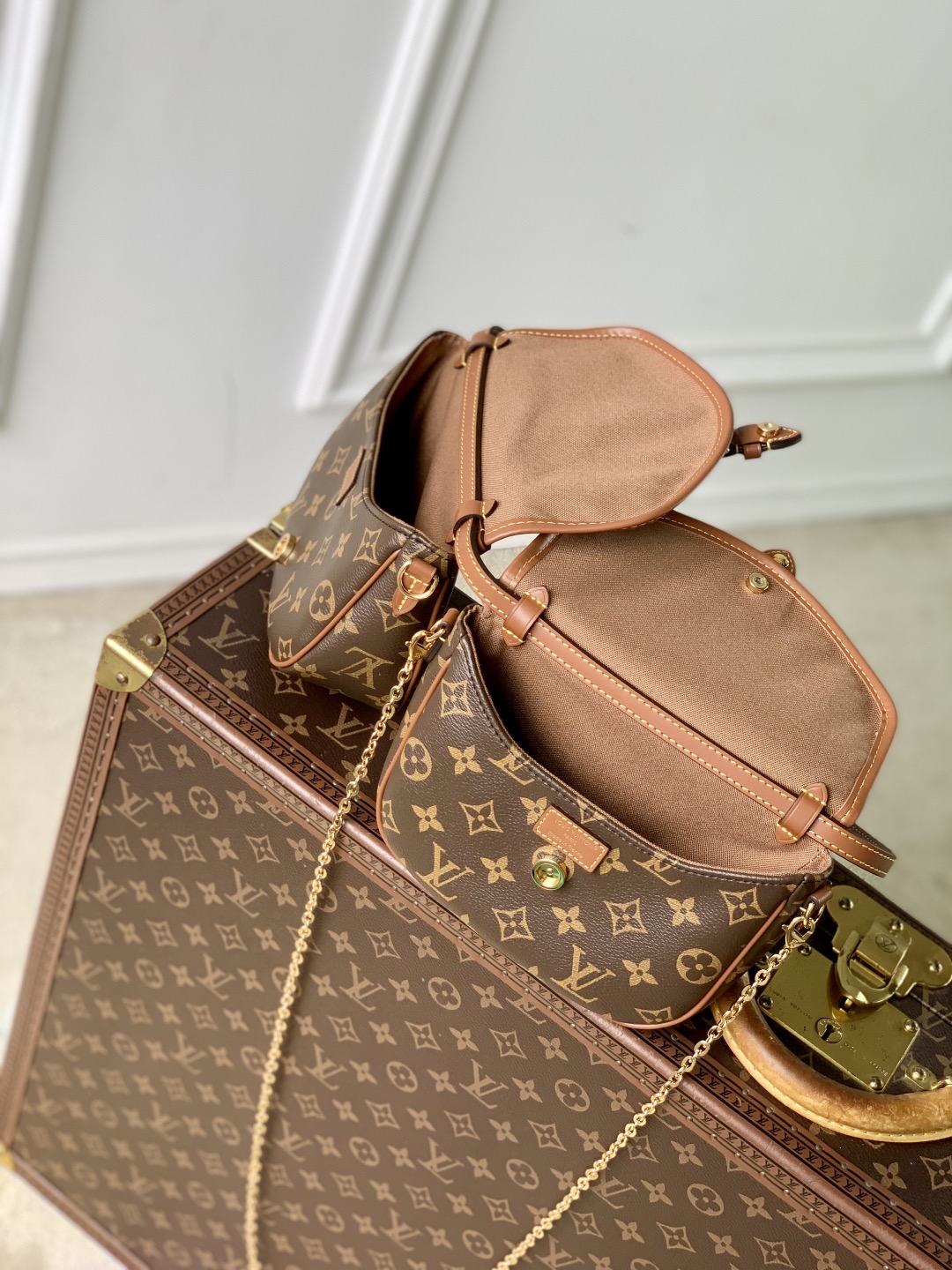 LV Shoulder handbag 14*6*19