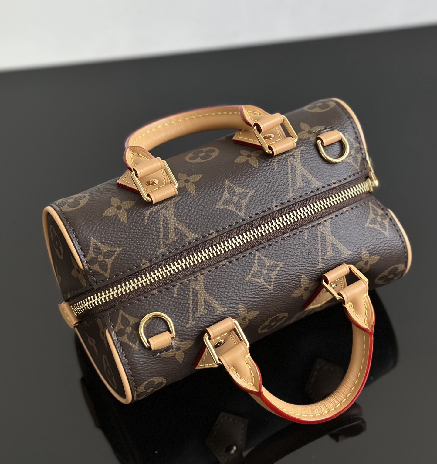 LV Nano Speedy M13226 10.5*11.5*18CM