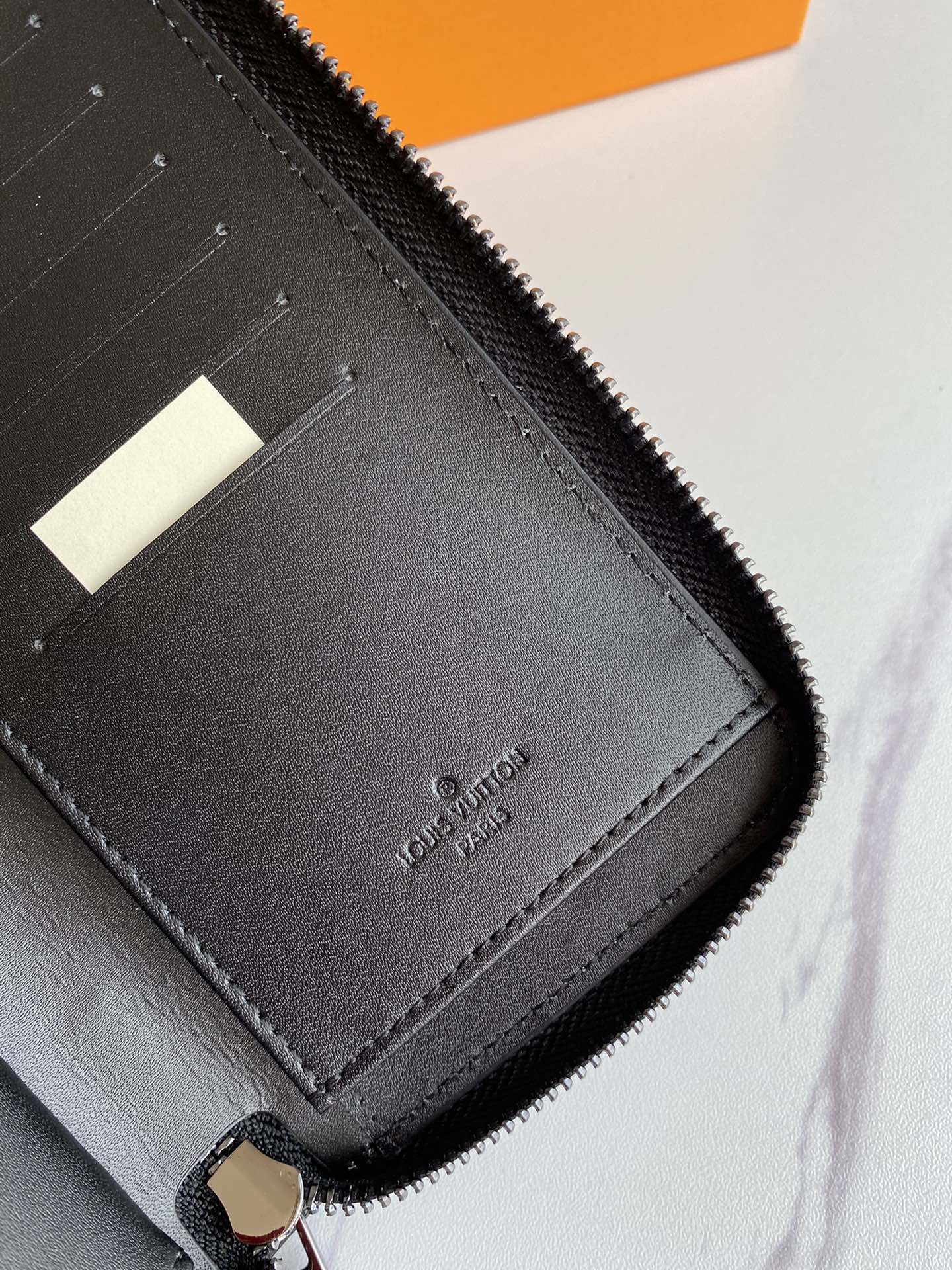 Long Wallet 7.5″x3.9″ BB-918000393