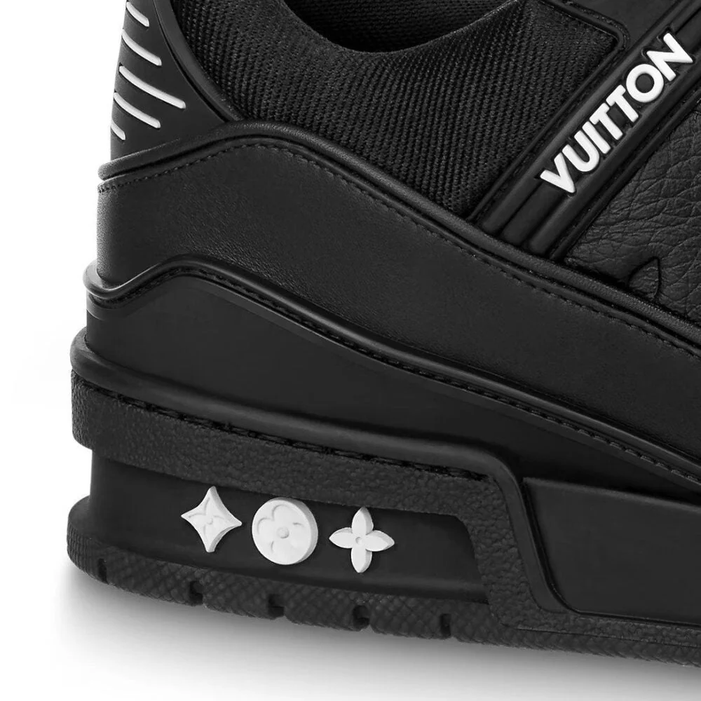 LV  Trainer Sneaker