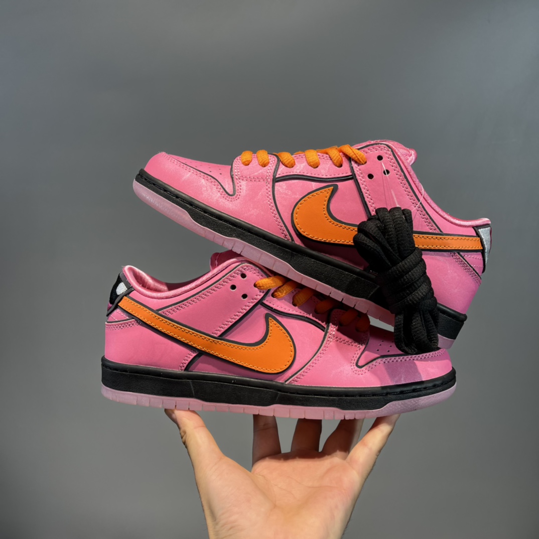 NK SB Dunk Low The Powerpuff Girls Blossom