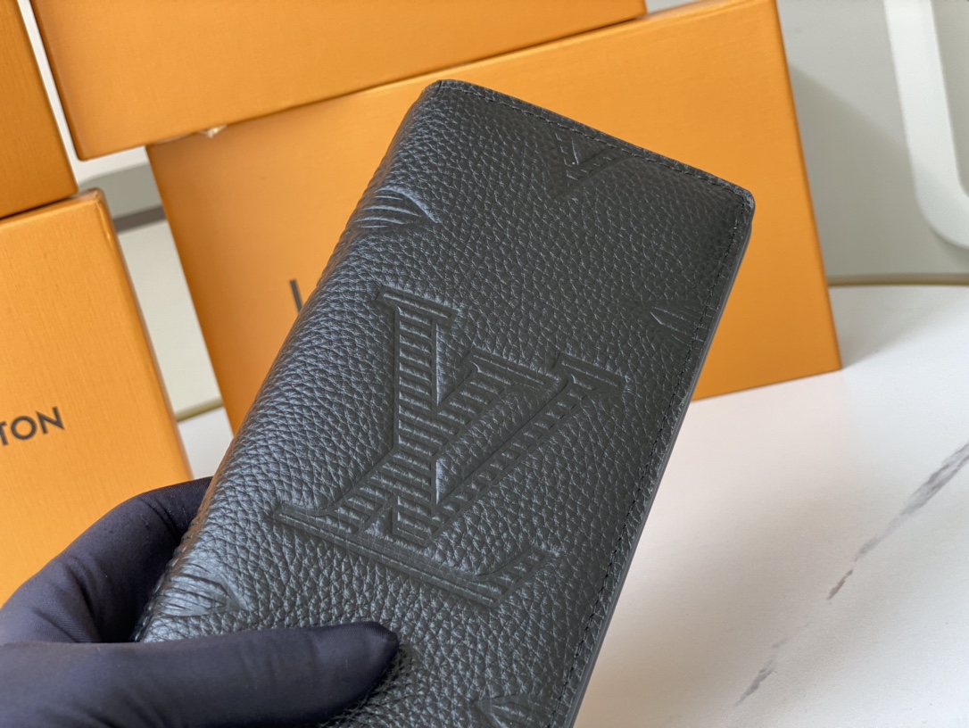 Long wallet 3.9″x7.5″x0.8″ BB-918000284