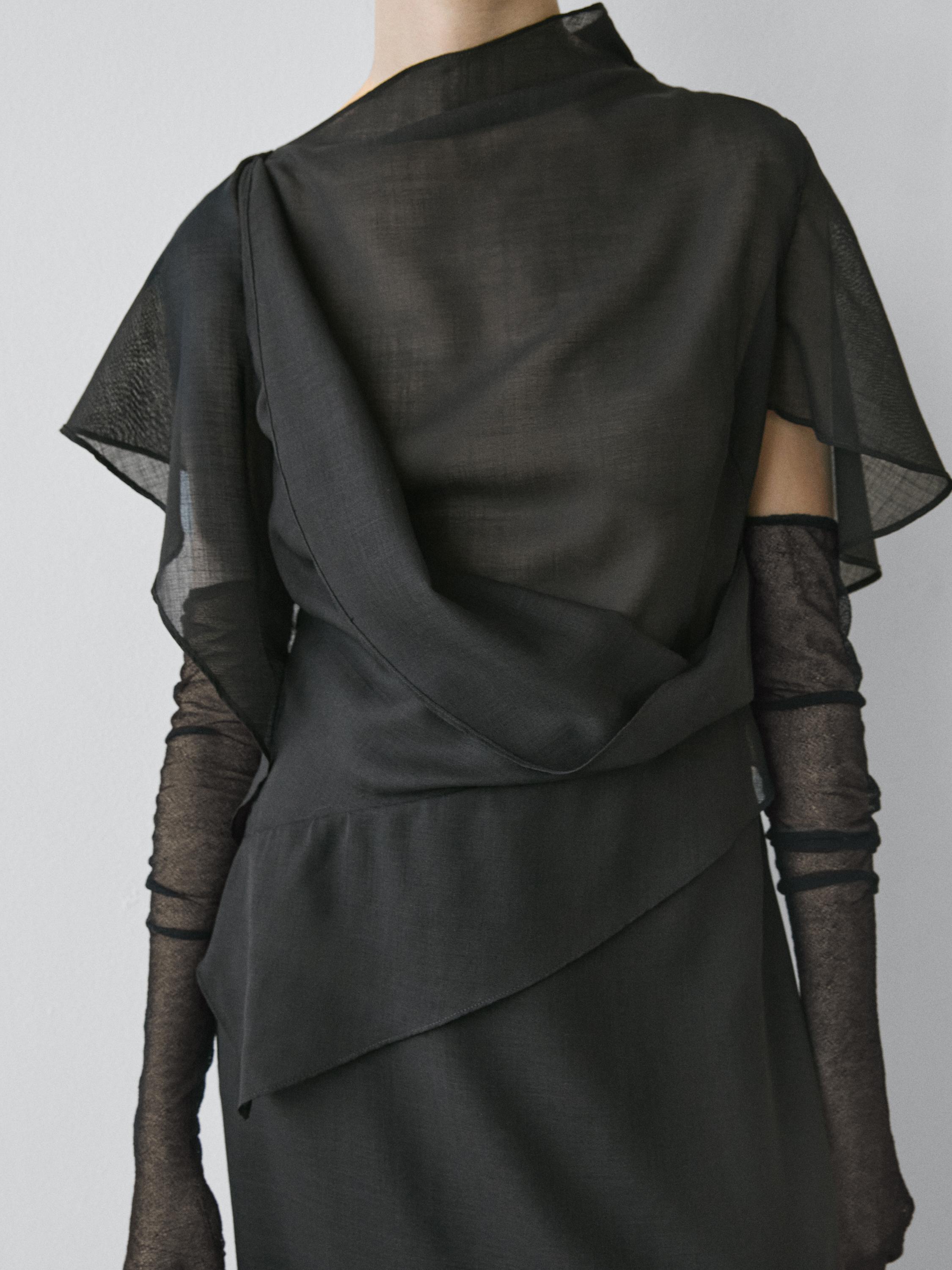 Vestido midi detalle capucha - STUDIO